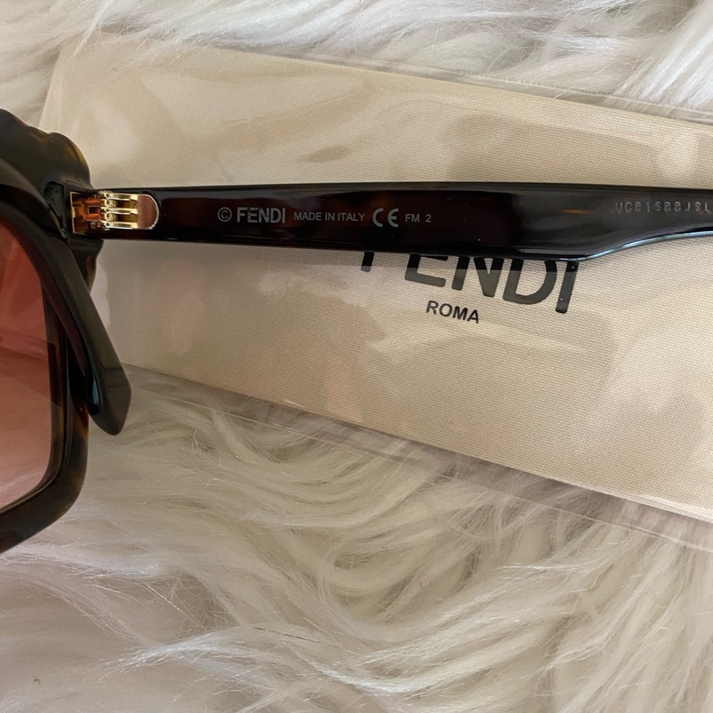Authentic fendi 52mm Square Sunglasses - Picture 4 of 8